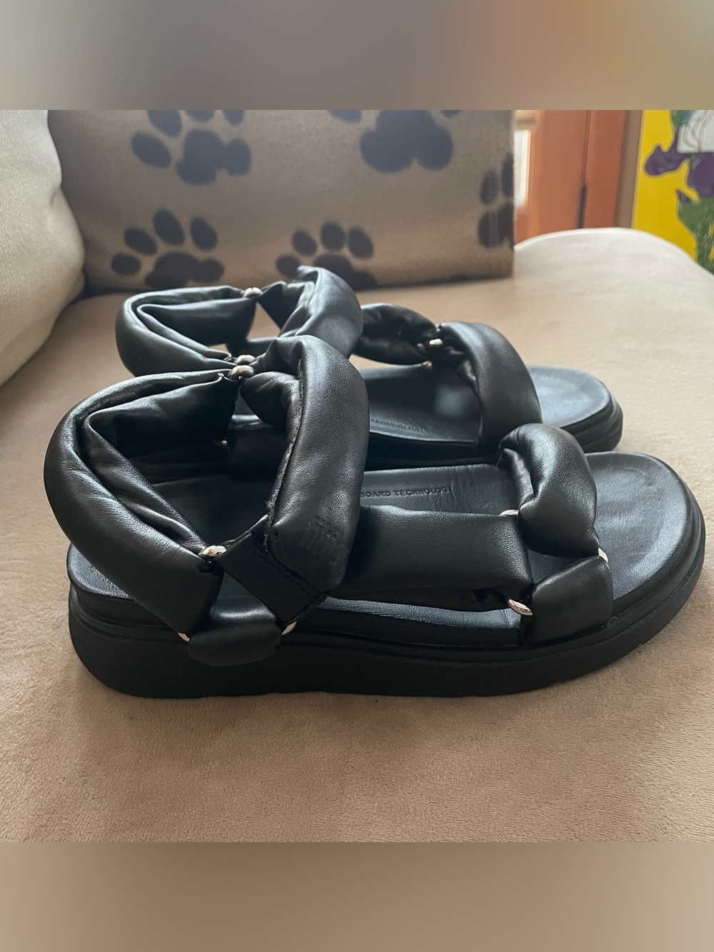 Black Padded Strap Women’s Sandals